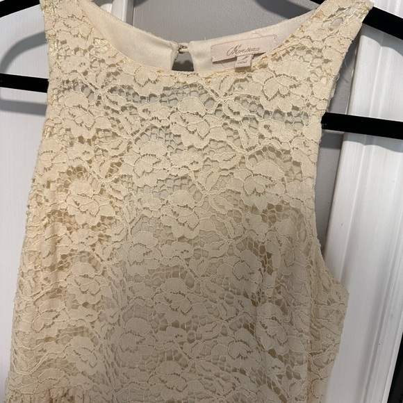 Women’s cream dress - Picture 3 of 4